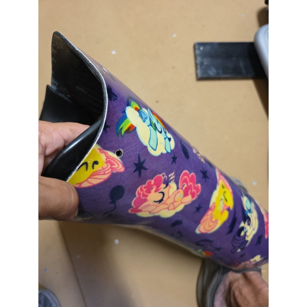 Below-Knee Right Carbon Fiber Prosthetic w/ My Little Pony - Picture 6 of 9